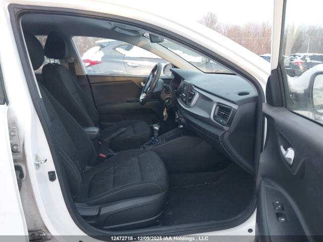 3KPA24AB1JE107461 KIA Rio