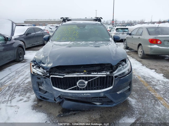 LYVL12RK4NB010874 Volvo Xc60 B5 Momentum