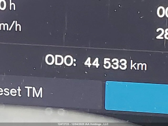 LYVL12RK4NB010874 Volvo Xc60 B5 Momentum