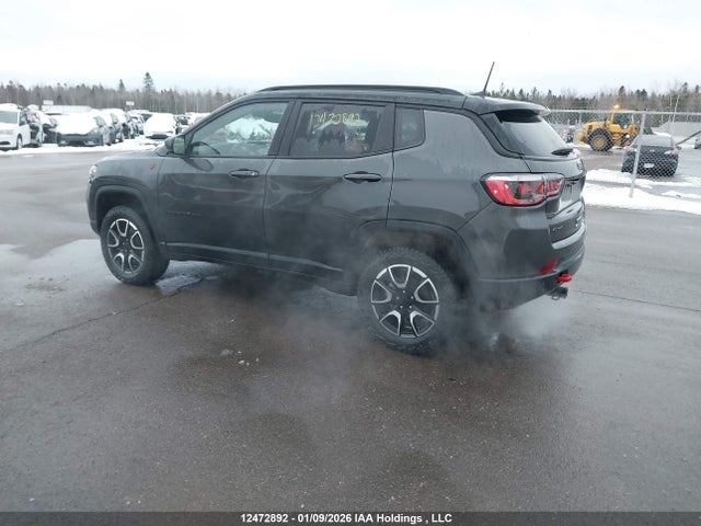 Jeep Compass Trailhawk 2024 3C4NJDDN3RT175066 Image 3