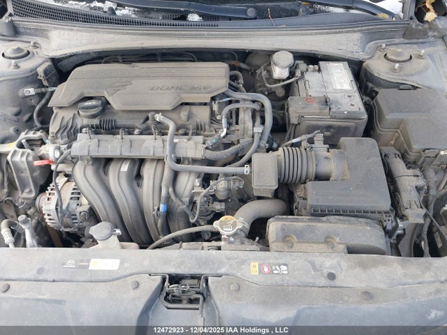 KMHLM4AG1MU076342 Hyundai ELANTRA SEL