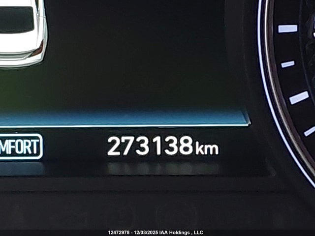 Genesis G70 2.0t Advanced 2019 KMTG24LA0KU016331 Image 16