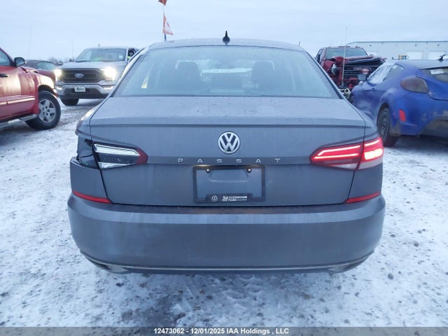 12473062 :رقم المزاد ، 1VWBA7A3XNC008925 vin ، 2022 Volkswagen Passat Limited Edition مزاد بيع