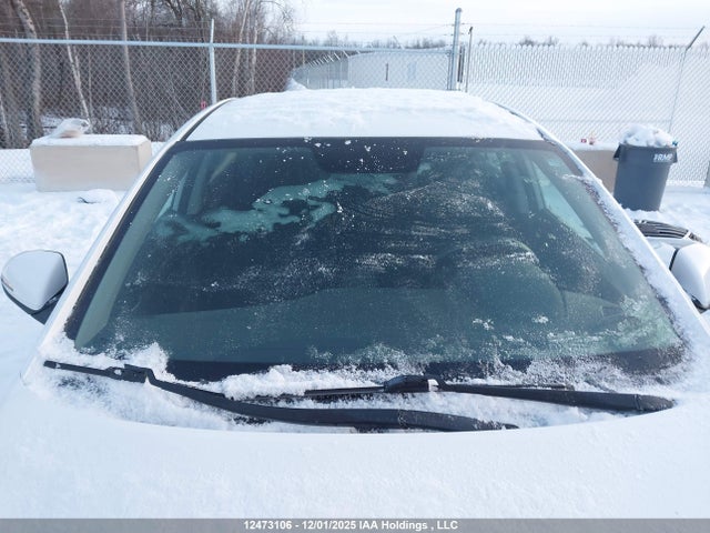 KMHD84LF9JU649657 Hyundai ELANTRA GL