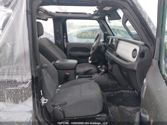 1C4PJXAN9RW158913 Jeep TJ