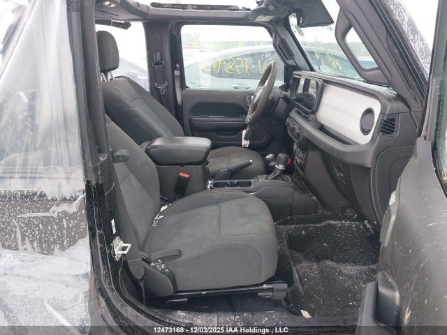 1C4PJXAN9RW158913 Jeep TJ