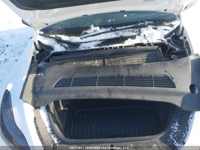 7SAYGDEE7NF447236 Tesla Model Y