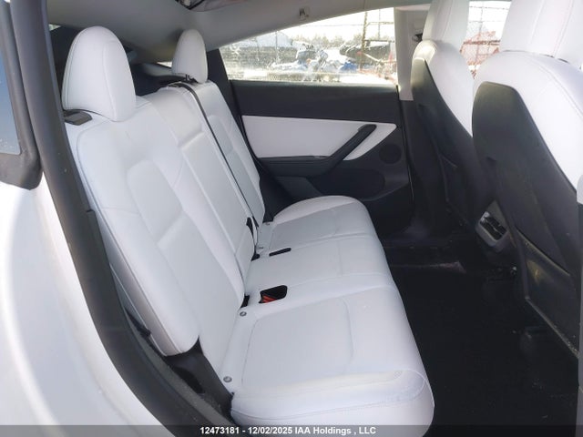 7SAYGDEE7NF447236 Tesla Model Y
