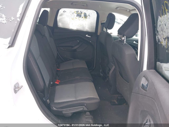 1FMCU9GD7KUC38417 Ford ESCAPE SE