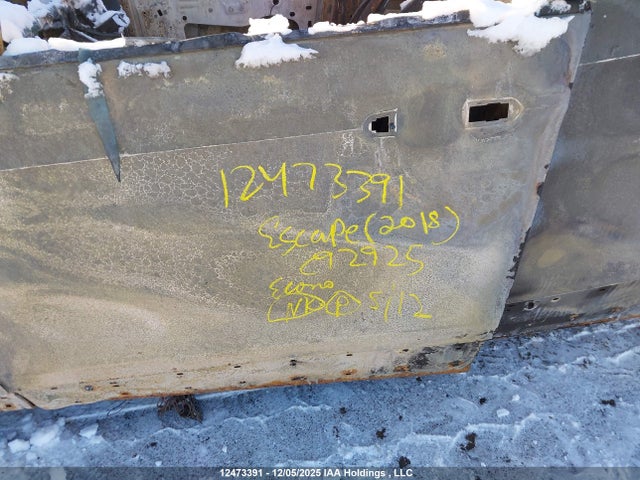 1FMCU9GD1JUC92925 Ford ESCAPE SE
