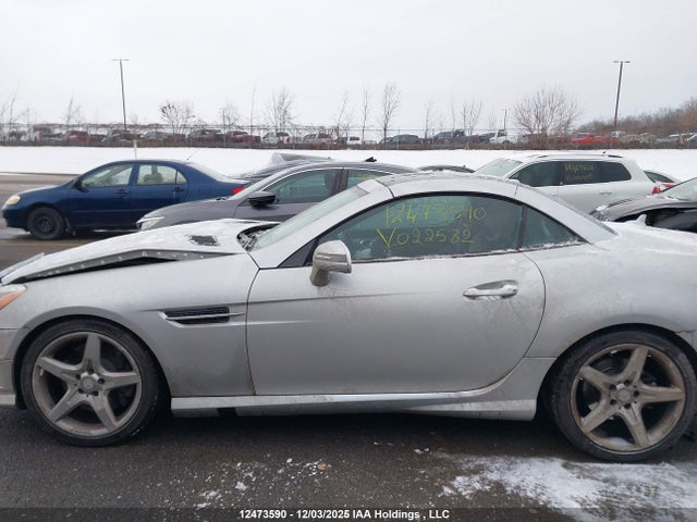 Aukcja sprzedaży 2012 Mercedes-benz Slk 350, vin: WDDPK5HAXCF022582, numer aukcji: 12473590