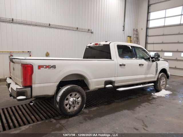Ford F350 Super Duty 2024 1FT8W3BN8RED33591 Image 13