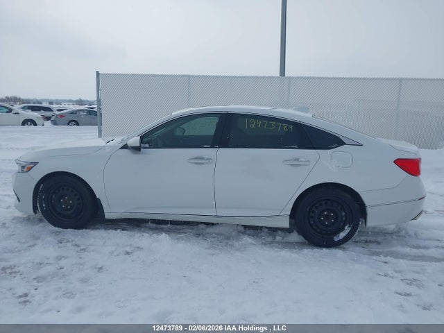 1HGCV2F93NA800553 Honda Accord Touring