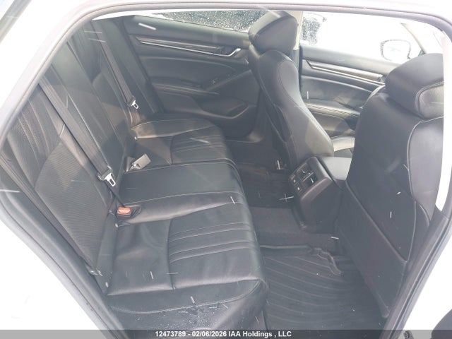1HGCV2F93NA800553 Honda Accord Touring
