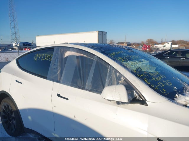 7SAYGDEE1NF469636 Tesla Model Y