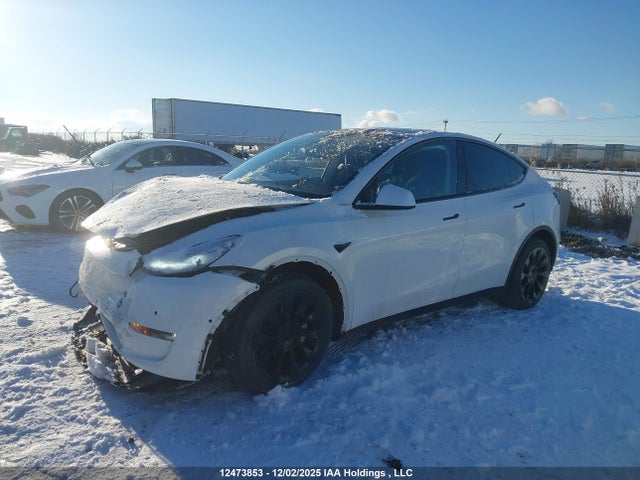 7SAYGDEE1NF469636 Tesla Model Y