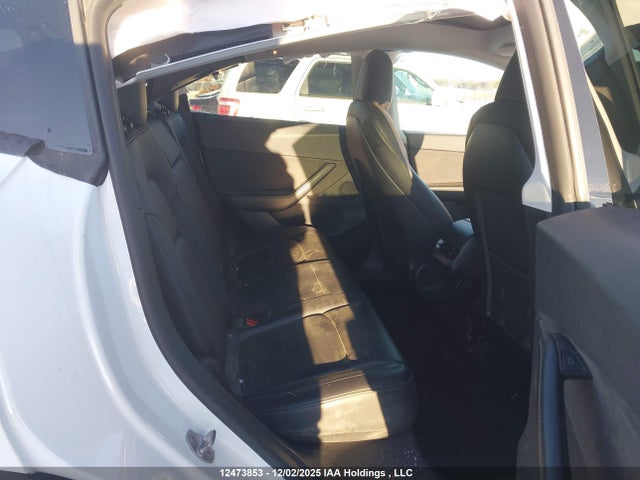7SAYGDEE1NF469636 Tesla Model Y