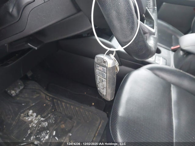1FMCU9J94MUA77824 Ford Escape Titanium