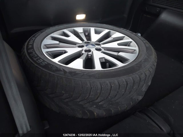 1FMCU9J94MUA77824 Ford Escape Titanium