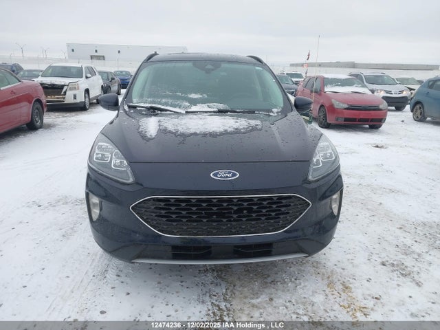 1FMCU9J94MUA77824 Ford Escape Titanium