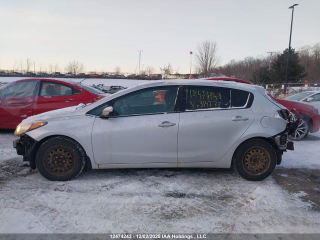 KIA Forte 2.0l Lx+ 2015 KNAFK5A82F5314778 Image 32