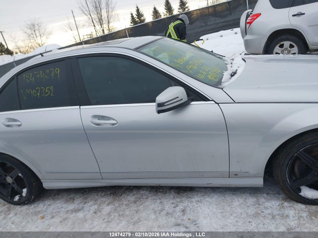Mercedes-Benz C 300 4matic 2014 WDDGF8AB2EA907352 Image 12