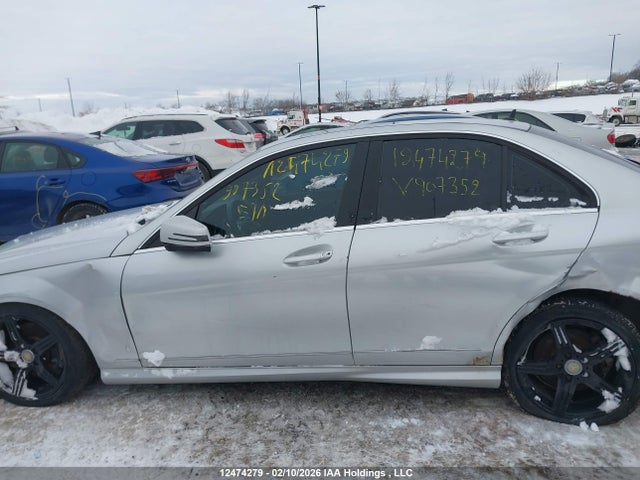 Mercedes-Benz C 300 4matic 2014 WDDGF8AB2EA907352 Image 13