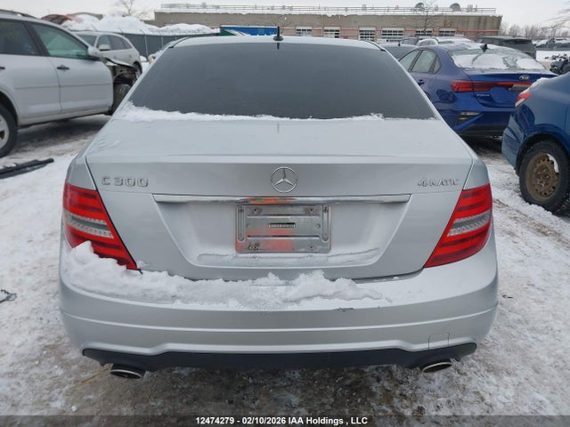 Mercedes-Benz C 300 4matic 2014 WDDGF8AB2EA907352 Image 15