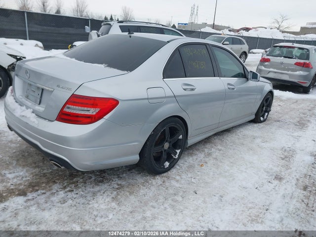 Mercedes-Benz C 300 4matic 2014 WDDGF8AB2EA907352 Image 4
