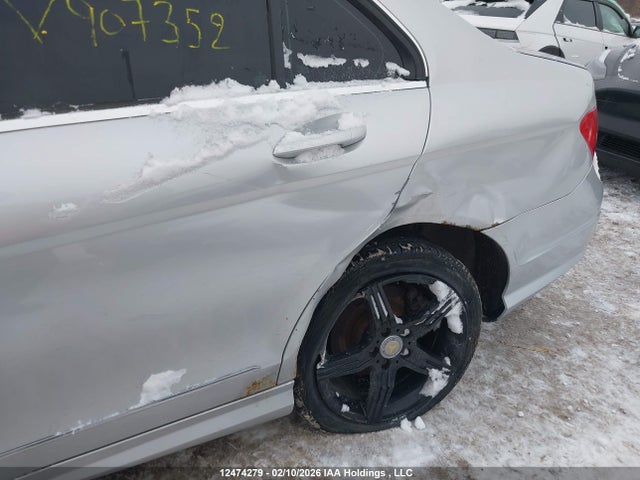 Mercedes-Benz C 300 4matic 2014 WDDGF8AB2EA907352 Image 6