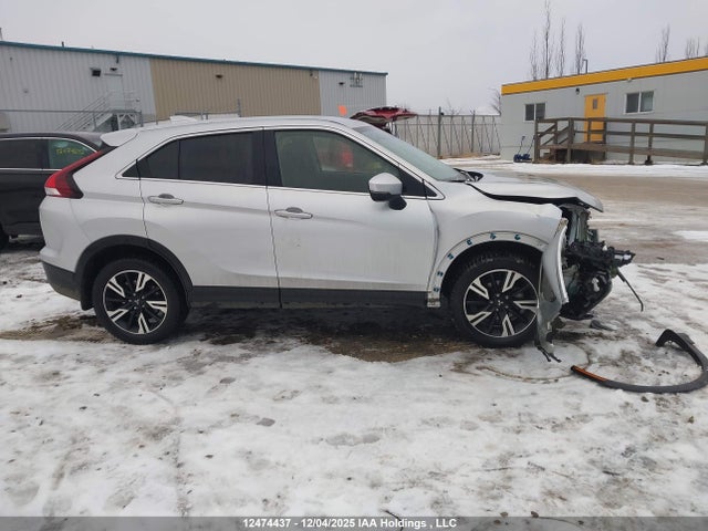 JA4ATUAA0RZ625124 Mitsubishi Eclipse Cross Es