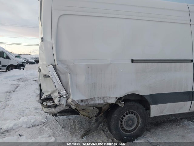 W1Y4KCHY9RP705869 Mercedes-Benz Sprinter 2500