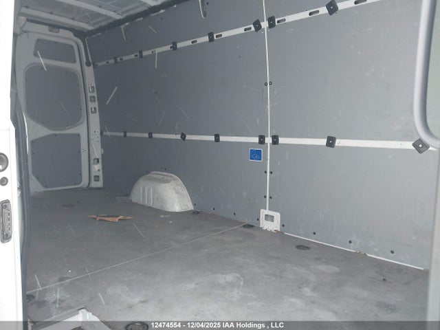 W1Y4KCHY9RP705869 Mercedes-Benz Sprinter 2500