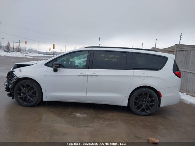 Chrysler Pacifica Touring L 2024 2C4RC1BG0RR171297 Image 15