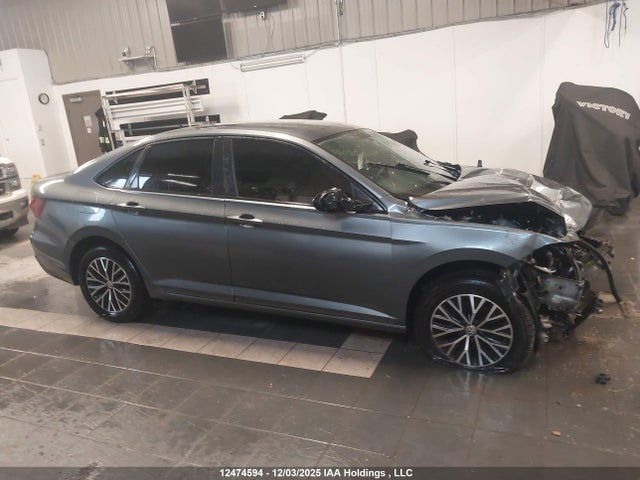 3VWN57BU6MM052362 Volkswagen Jetta S/r-line