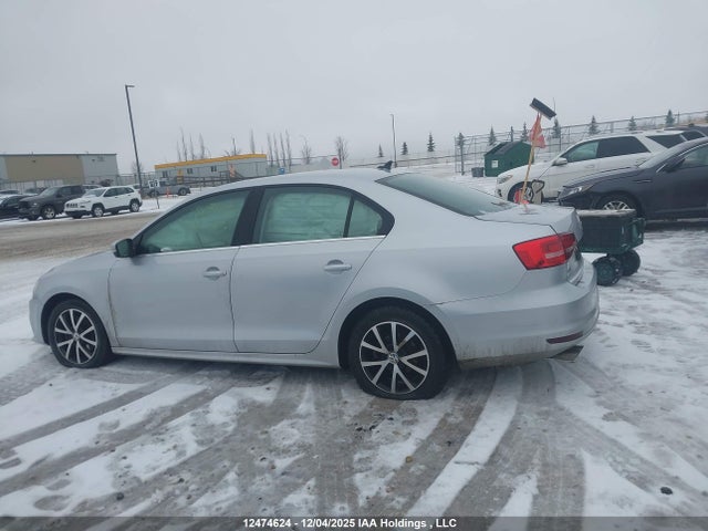 12474624 :رقم المزاد ، 3VWD67AJXGM311357 vin ، 2016 Volkswagen Jetta Tsi مزاد بيع