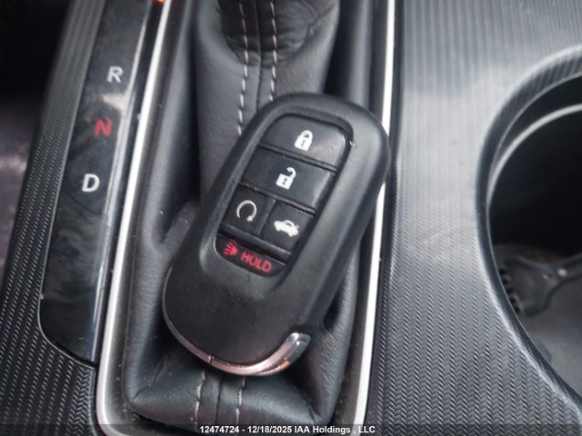 2HGFE1F97NH006616 Honda Civic Touring