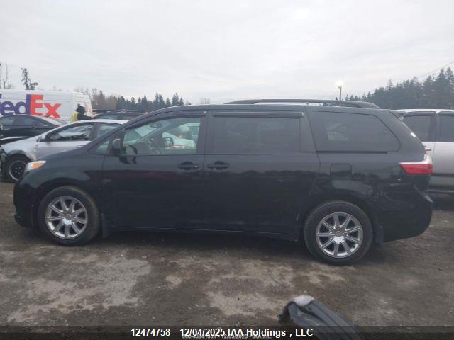 Toyota SIENNA LE 2015 5TDKK3DC5FS538773 Image 16