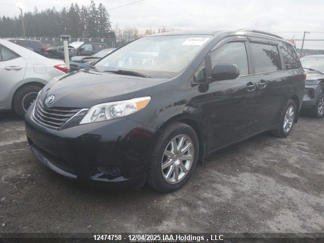 Toyota SIENNA LE 2015 5TDKK3DC5FS538773 Image 3