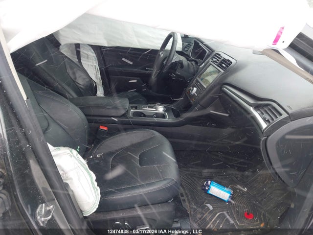 12474838 :رقم المزاد ، 3FA6P0D90HR202384 vin ، 2017 Ford Fusion Titanium مزاد بيع