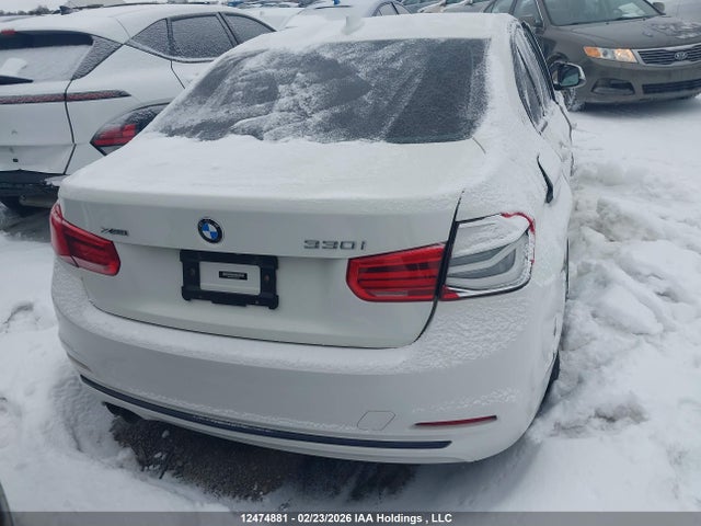 BMW 330i Xdrive 2018 WBA8D9C57JA012691 Image 17