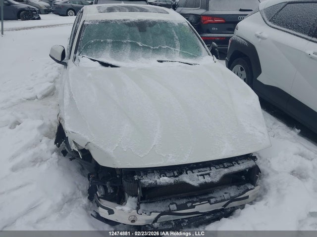 BMW 330i Xdrive 2018 WBA8D9C57JA012691 Image 6