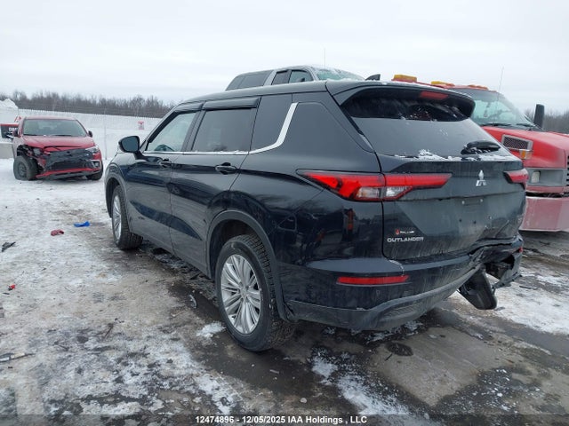 JA4J4UA83RZ617464 Mitsubishi Outlander