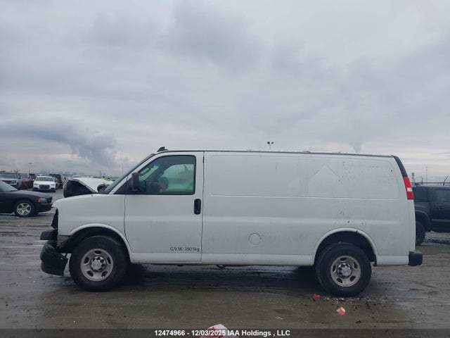 Auction sale of the 2019 Chevrolet Express G2500, vin: 1GCWGAFP0K1296974, lot number: 12474966
