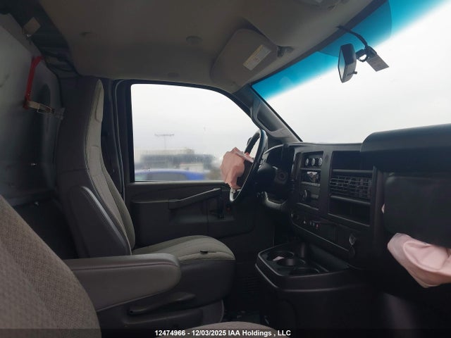 Auction sale of the 2019 Chevrolet Express G2500, vin: 1GCWGAFP0K1296974, lot number: 12474966