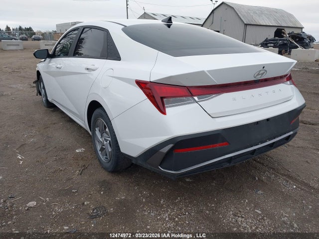 Hyundai Elantra Essential 2024 KMHLM4DG3RU637479 Image 3