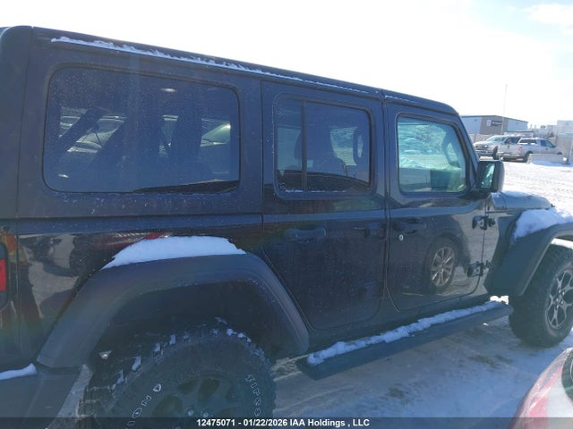 1C4HJXDG6PW575498 Jeep Wrangler 4-door Willys