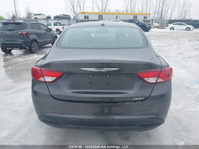 Chrysler 200 2015 1C3CCCFB3FN737174 Image 16