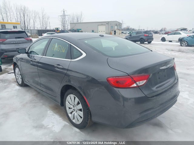 Chrysler 200 2015 1C3CCCFB3FN737174 Image 3