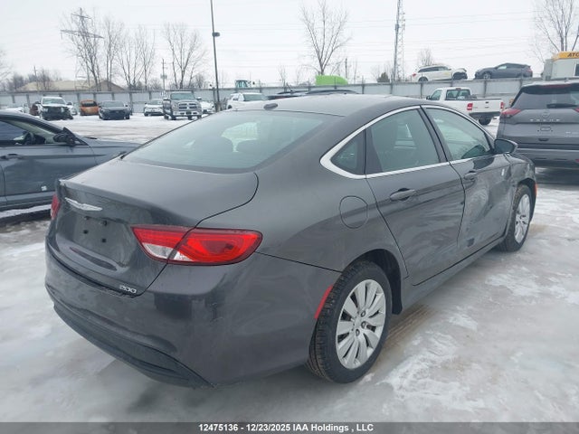 Chrysler 200 2015 1C3CCCFB3FN737174 Image 4